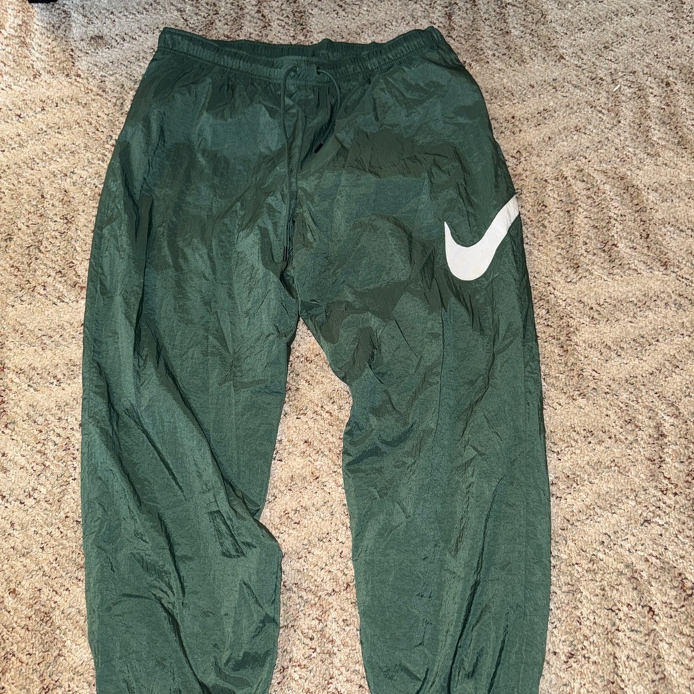 Nike Green and White Sweatpants with Elastic Waist